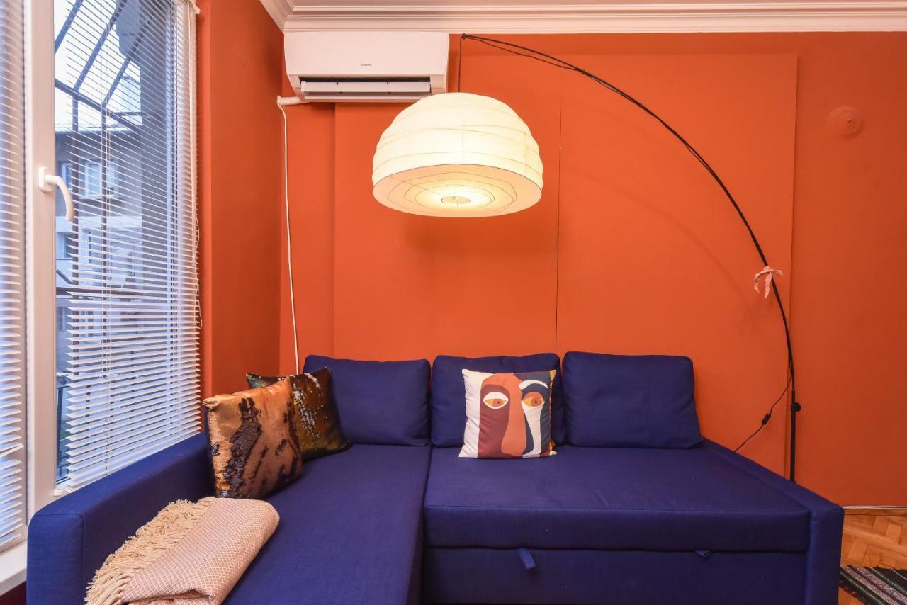Vintage Spot - Colorful One-Bedroom Apartment By Flat Mаnager Sofia Buitenkant foto
