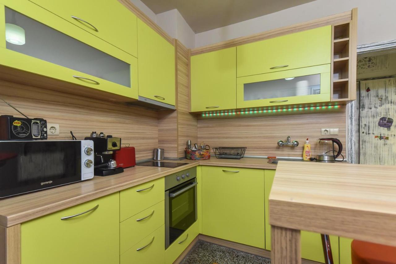 Vintage Spot - Colorful One-Bedroom Apartment By Flat Mаnager Sofia Buitenkant foto